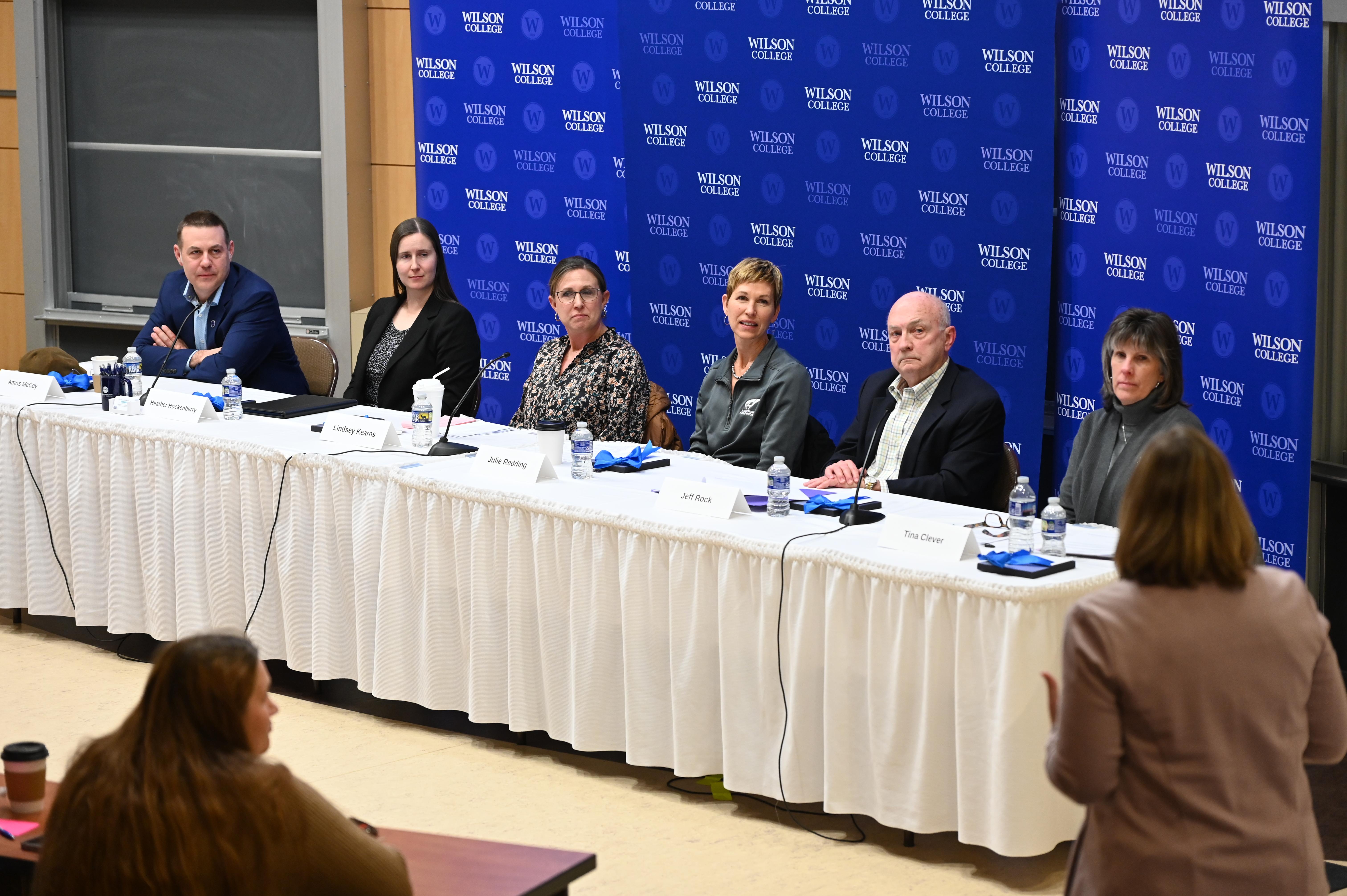 Leadership Seminar panelists